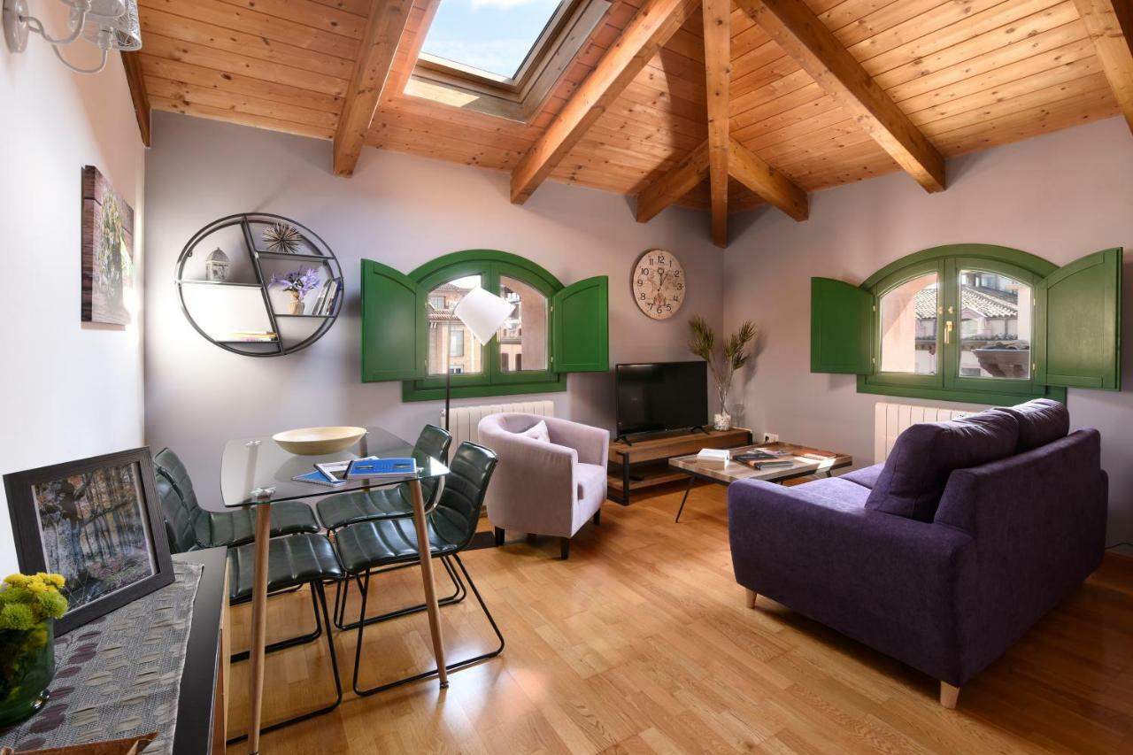 Arbesa Apartment *